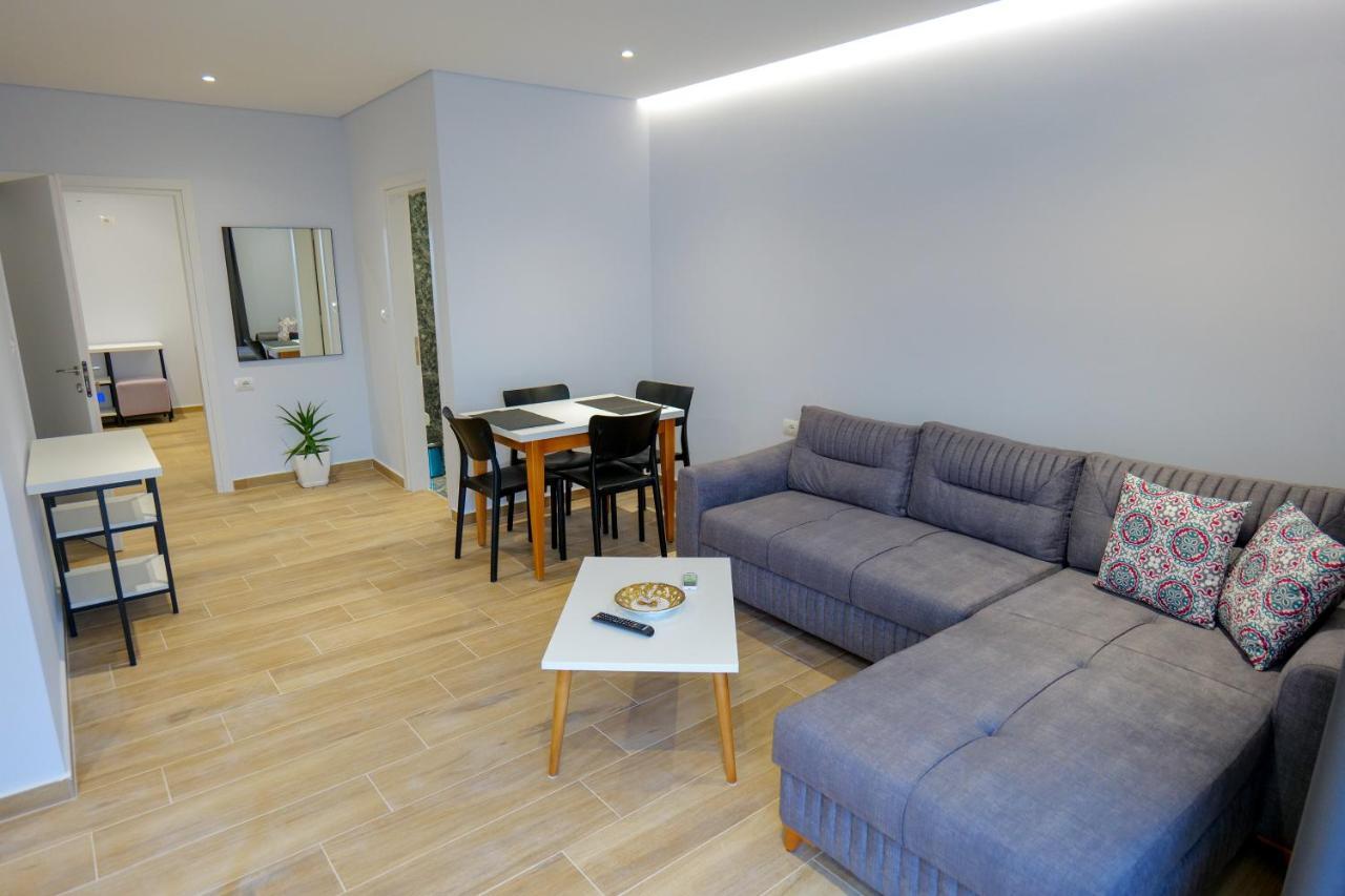 Gjoka Apartments, In Front Of Bougainville Bay Sarande Exterior photo